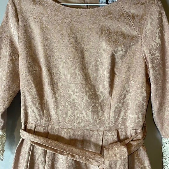 Sold - Picture 2 of 12